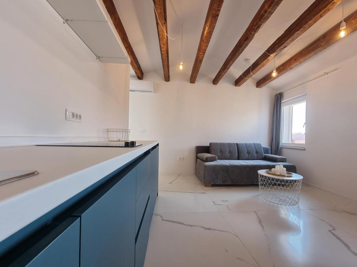 As Deluxe Apartments Пиран Екстериор снимка