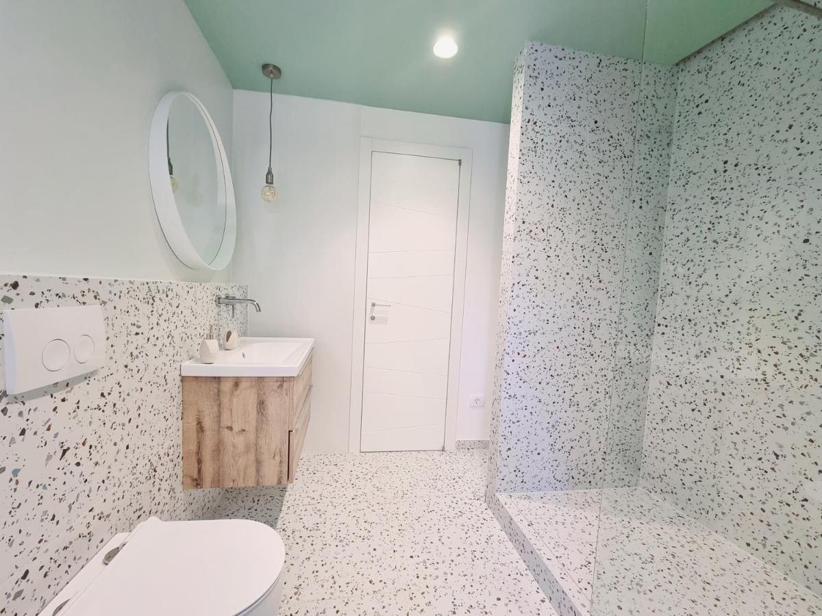 As Deluxe Apartments Пиран Екстериор снимка