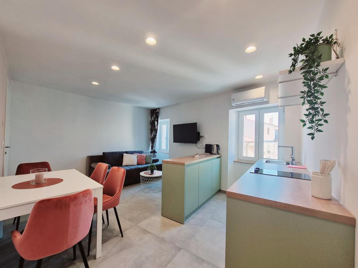 As Deluxe Apartments Пиран Екстериор снимка