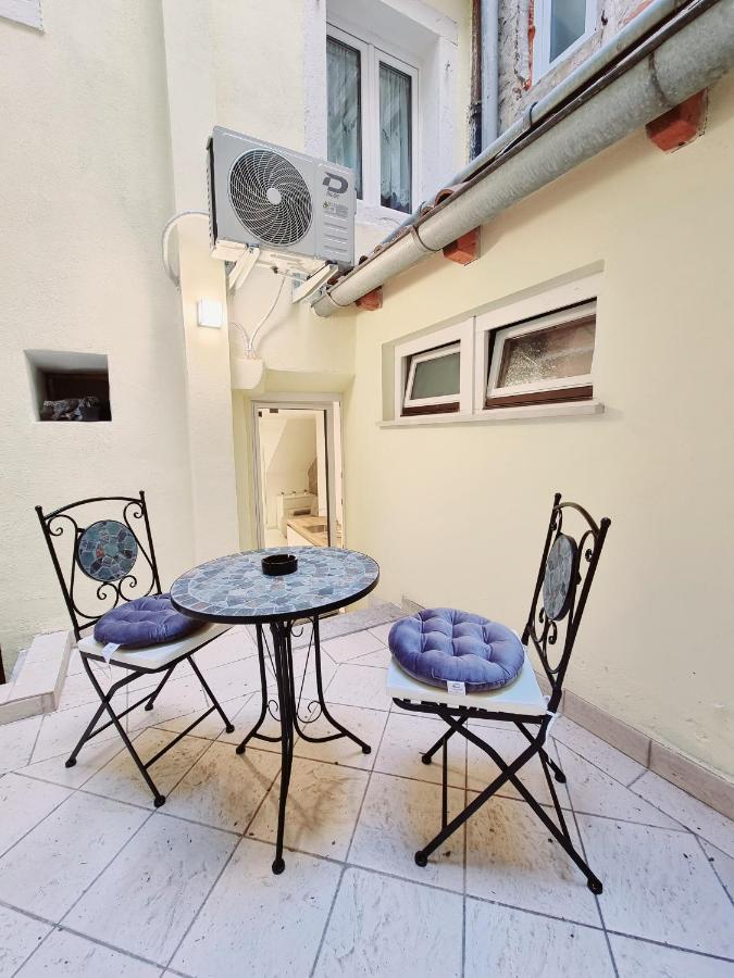 As Deluxe Apartments Пиран Екстериор снимка